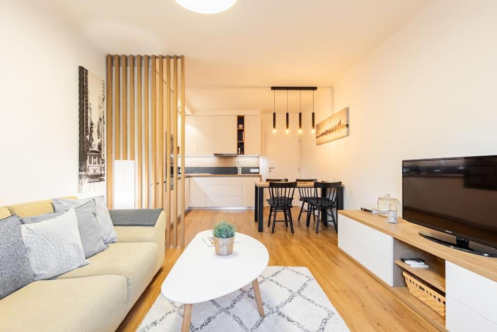 Bnb Slovakia Nivy Bliss Retreat 브라티슬라바 외부 사진